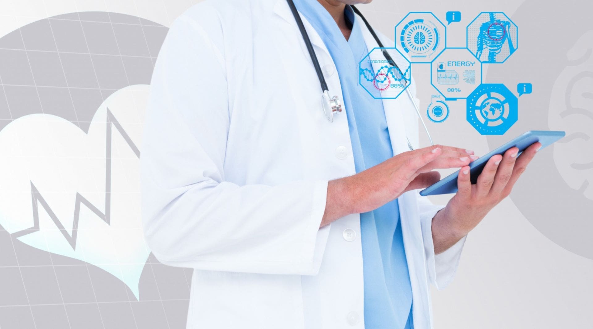 médico utiliza tablet para analisar informações